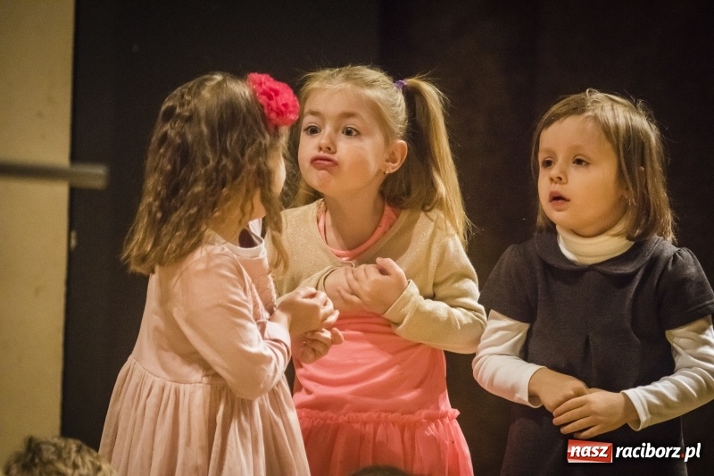 Zdjęcie w galerii na portalu naszraciborz.pl: I Przegląd Małych Form Teatralnych w RCK wiadomości z regionu