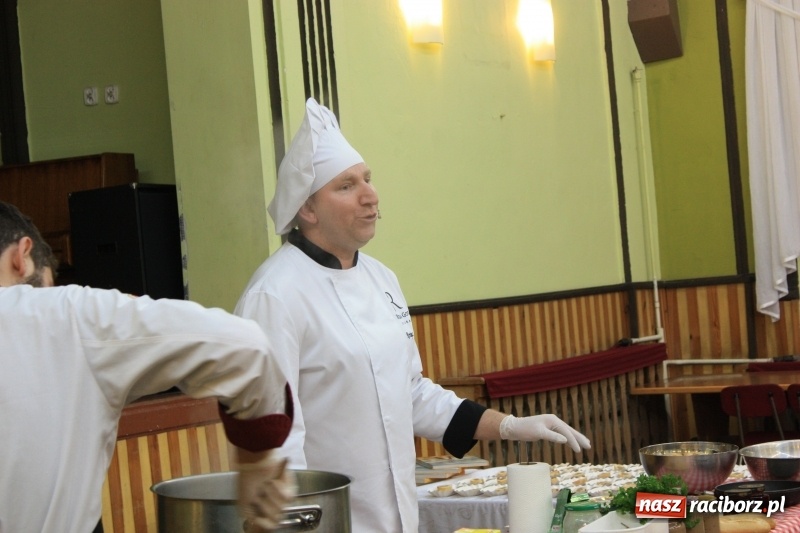 Zdjęcie w galerii na portalu naszraciborz.pl: Swojsko i sielsko. Remigiusz Rączka w Borucinie wiadomości z regionu