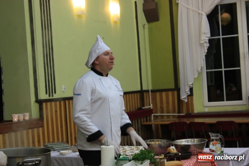 Zdjęcie w galerii na portalu naszraciborz.pl: Swojsko i sielsko. Remigiusz Rączka w Borucinie wiadomości z regionu