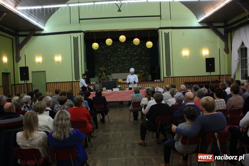 Zdjęcie w galerii na portalu naszraciborz.pl: Swojsko i sielsko. Remigiusz Rączka w Borucinie wiadomości z regionu