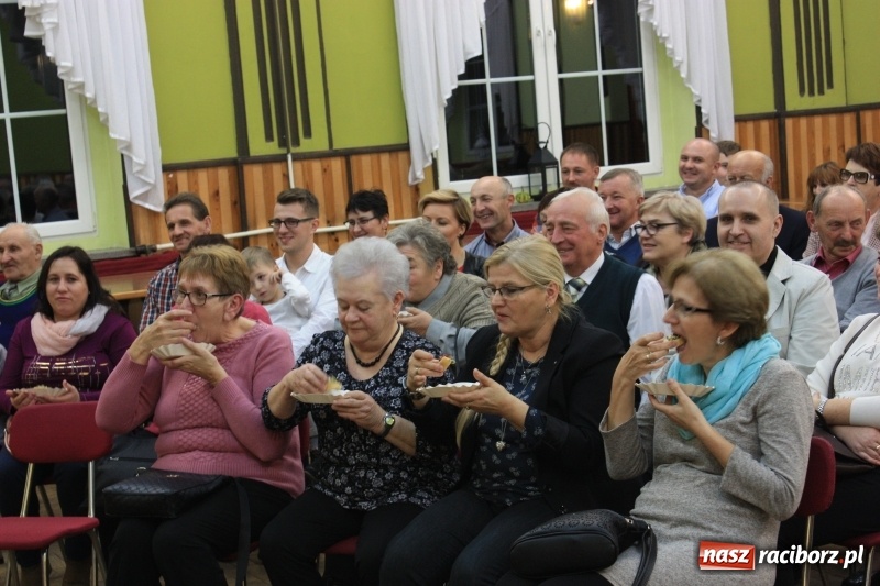 Zdjęcie w galerii na portalu naszraciborz.pl: Swojsko i sielsko. Remigiusz Rączka w Borucinie wiadomości z regionu
