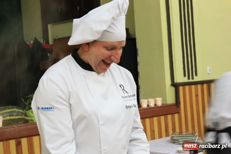 Zdjęcie w galerii na portalu naszraciborz.pl: Swojsko i sielsko. Remigiusz Rączka w Borucinie wiadomości z regionu