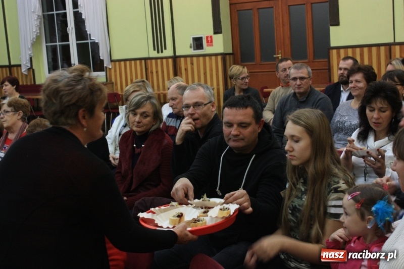 Zdjęcie w galerii na portalu naszraciborz.pl: Swojsko i sielsko. Remigiusz Rączka w Borucinie wiadomości z regionu
