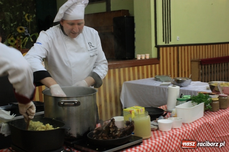 Zdjęcie w galerii na portalu naszraciborz.pl: Swojsko i sielsko. Remigiusz Rączka w Borucinie wiadomości z regionu