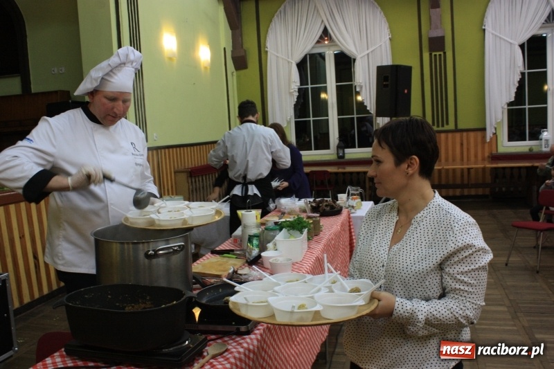 Zdjęcie w galerii na portalu naszraciborz.pl: Swojsko i sielsko. Remigiusz Rączka w Borucinie wiadomości z regionu