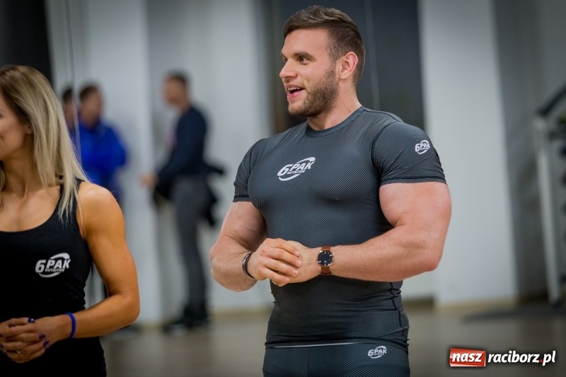 Zdjęcie w galerii na portalu naszraciborz.pl: Paula Mocior i Piotr Borecki gośćmi specjalnymi trzecich urodzin BrooklynGym wiadomości z regionu