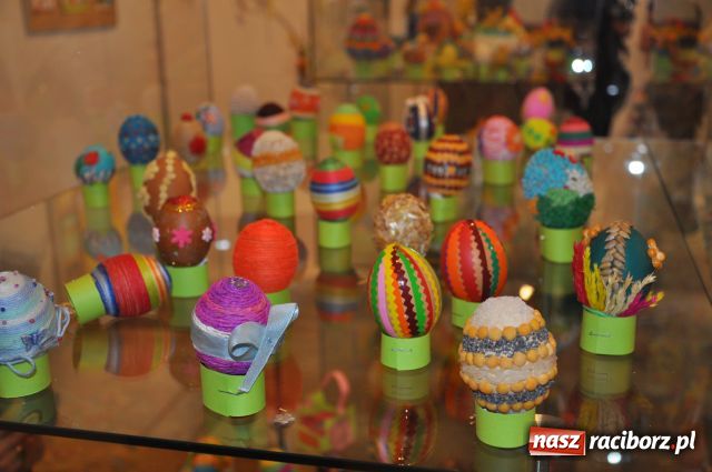 Zdjęcie w galerii na portalu naszraciborz.pl: Nędza króluje w wykonaniu kroszonek wiadomości z regionu