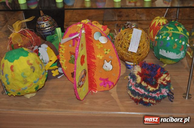 Zdjęcie w galerii na portalu naszraciborz.pl: Nędza króluje w wykonaniu kroszonek wiadomości z regionu