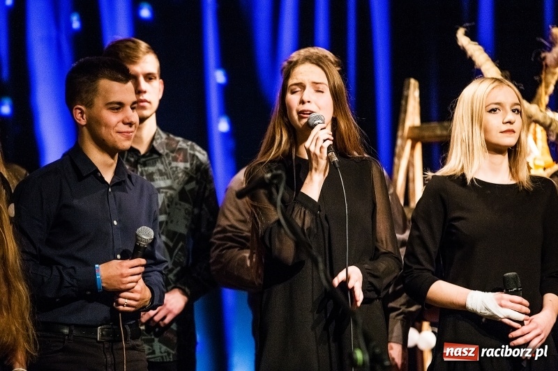 Zdjęcie w galerii na portalu naszraciborz.pl: Jesienne Granie w Młodzieżowym Domu Kultury wiadomości z regionu