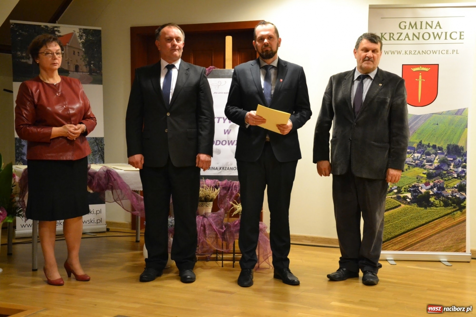 Zdjęcie w galerii na portalu naszraciborz.pl: Aktywni dla Społeczeństwa w gminie Krzanowice - gala na Zamku Piastowskim wiadomości z regionu