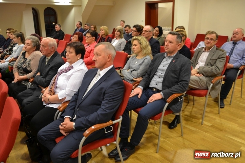 Zdjęcie w galerii na portalu naszraciborz.pl: Aktywni dla Społeczeństwa w gminie Krzanowice - gala na Zamku Piastowskim wiadomości z regionu