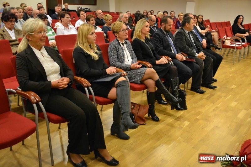 Zdjęcie w galerii na portalu naszraciborz.pl: Aktywni dla Społeczeństwa w gminie Krzanowice - gala na Zamku Piastowskim wiadomości z regionu