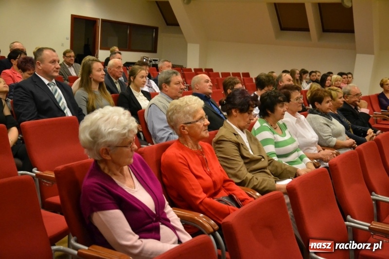 Zdjęcie w galerii na portalu naszraciborz.pl: Aktywni dla Społeczeństwa w gminie Krzanowice - gala na Zamku Piastowskim wiadomości z regionu