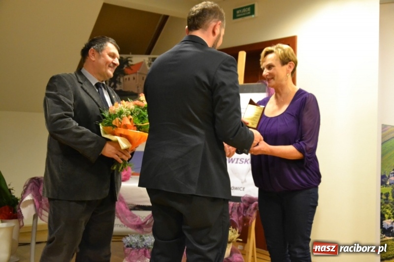 Zdjęcie w galerii na portalu naszraciborz.pl: Aktywni dla Społeczeństwa w gminie Krzanowice - gala na Zamku Piastowskim wiadomości z regionu