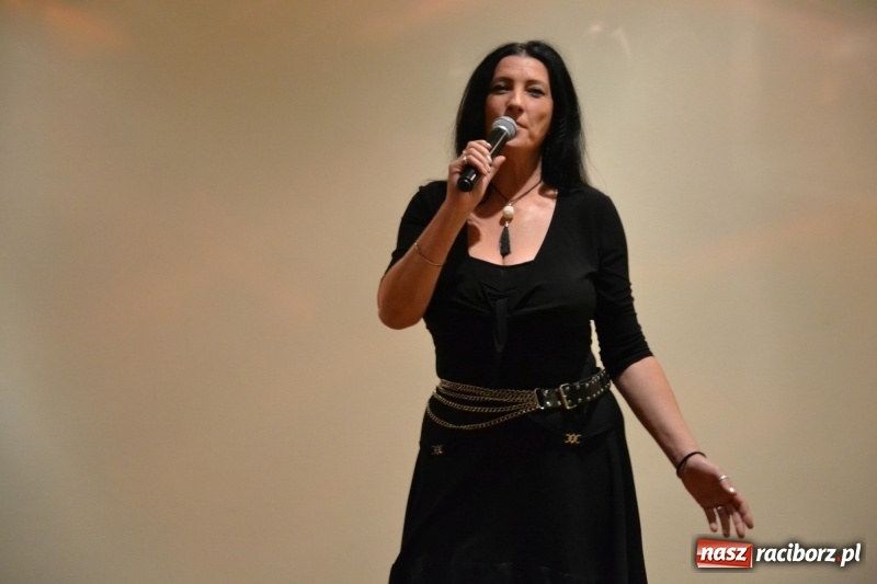 Zdjęcie w galerii na portalu naszraciborz.pl: Aktywni dla Społeczeństwa w gminie Krzanowice - gala na Zamku Piastowskim wiadomości z regionu