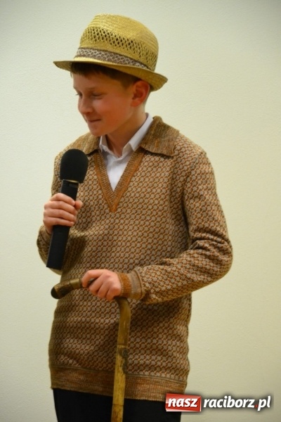 Zdjęcie w galerii na portalu naszraciborz.pl: Aktywni dla Społeczeństwa w gminie Krzanowice - gala na Zamku Piastowskim wiadomości z regionu