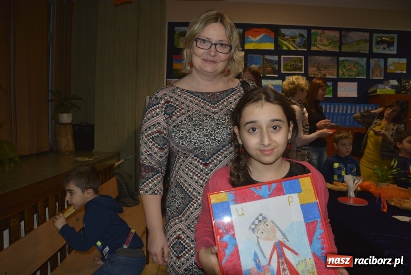 Zdjęcie w galerii na portalu naszraciborz.pl: Uczennica SP1 laureatką konkursu plastycznego Barwy Armenii wiadomości z regionu
