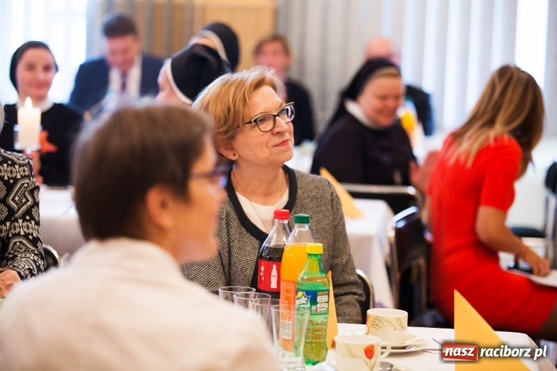 Zdjęcie w galerii na portalu naszraciborz.pl: Dzień pracownika socjalnego w DPS św. Notburgi w Raciborzu wiadomości z regionu