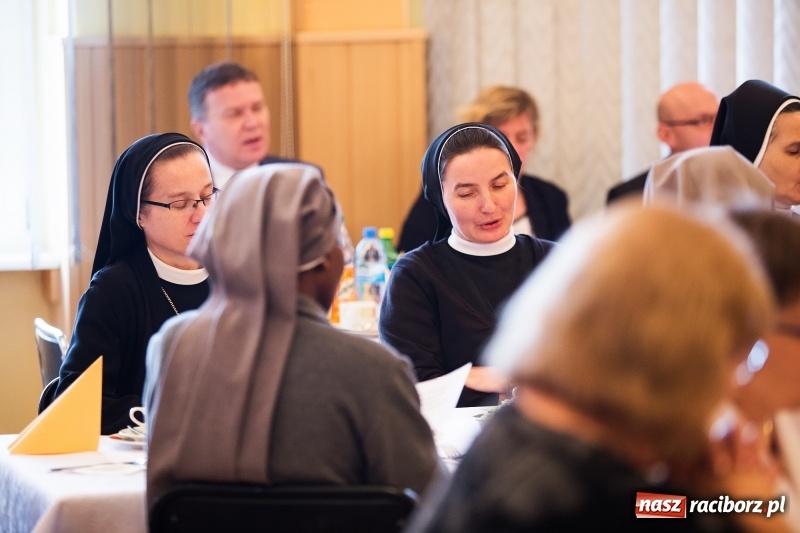 Zdjęcie w galerii na portalu naszraciborz.pl: Dzień pracownika socjalnego w DPS św. Notburgi w Raciborzu wiadomości z regionu