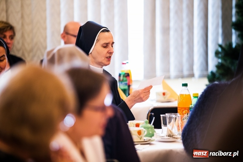 Zdjęcie w galerii na portalu naszraciborz.pl: Dzień pracownika socjalnego w DPS św. Notburgi w Raciborzu wiadomości z regionu