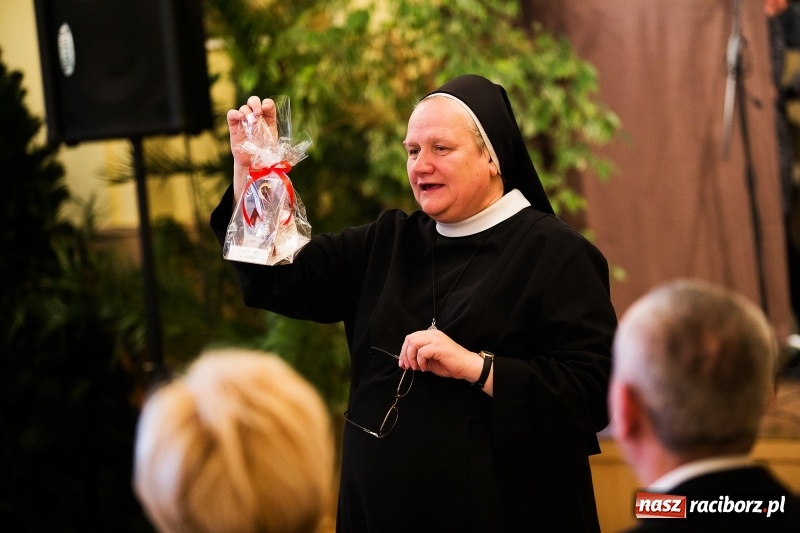 Zdjęcie w galerii na portalu naszraciborz.pl: Dzień pracownika socjalnego w DPS św. Notburgi w Raciborzu wiadomości z regionu