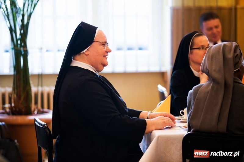 Zdjęcie w galerii na portalu naszraciborz.pl: Dzień pracownika socjalnego w DPS św. Notburgi w Raciborzu wiadomości z regionu