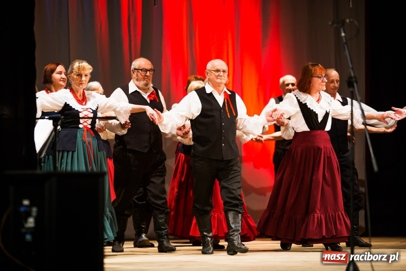 Zdjęcie w galerii na portalu naszraciborz.pl: Polaków drogi ku niepodległości. Wieczór Polski w Strzesze wiadomości z regionu