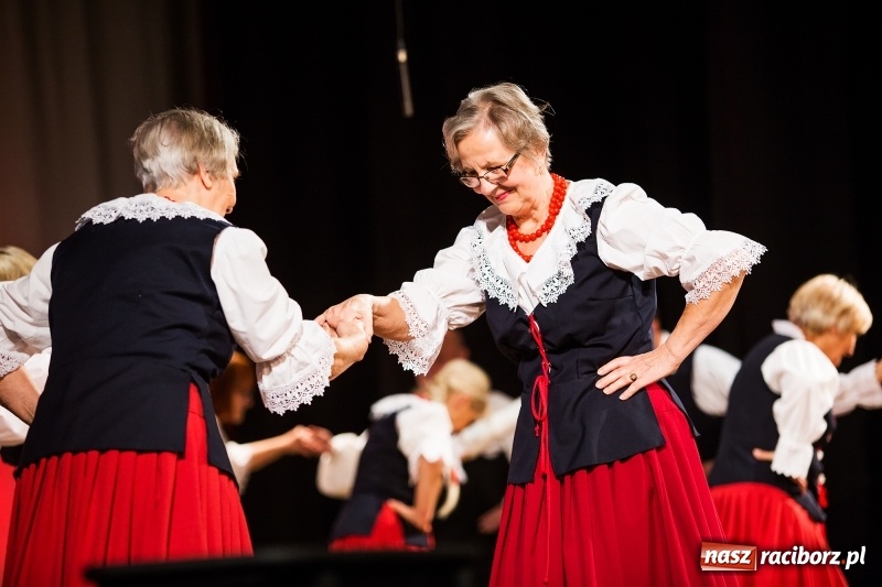 Zdjęcie w galerii na portalu naszraciborz.pl: Polaków drogi ku niepodległości. Wieczór Polski w Strzesze wiadomości z regionu