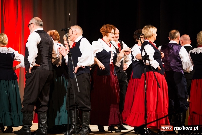 Zdjęcie w galerii na portalu naszraciborz.pl: Polaków drogi ku niepodległości. Wieczór Polski w Strzesze wiadomości z regionu