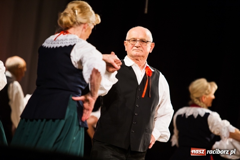 Zdjęcie w galerii na portalu naszraciborz.pl: Polaków drogi ku niepodległości. Wieczór Polski w Strzesze wiadomości z regionu