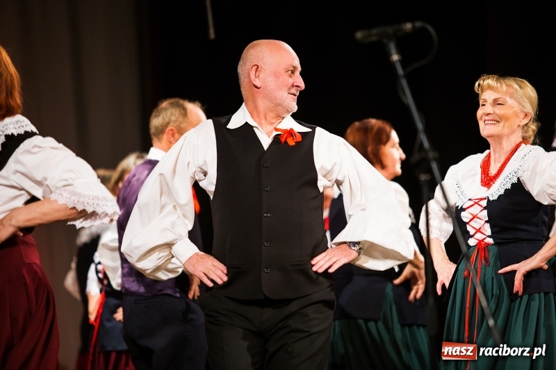 Zdjęcie w galerii na portalu naszraciborz.pl: Polaków drogi ku niepodległości. Wieczór Polski w Strzesze wiadomości z regionu