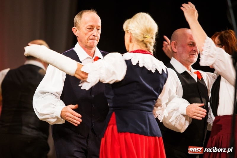 Zdjęcie w galerii na portalu naszraciborz.pl: Polaków drogi ku niepodległości. Wieczór Polski w Strzesze wiadomości z regionu