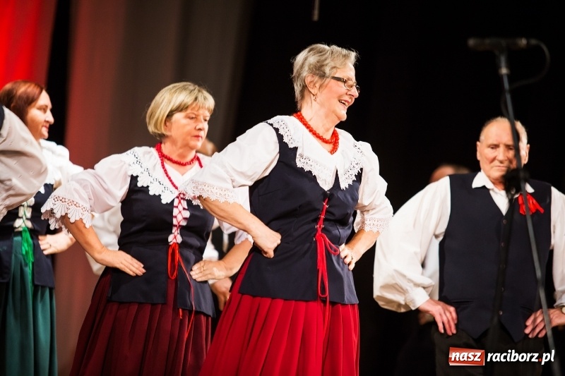 Zdjęcie w galerii na portalu naszraciborz.pl: Polaków drogi ku niepodległości. Wieczór Polski w Strzesze wiadomości z regionu