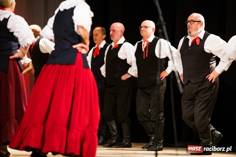 Zdjęcie w galerii na portalu naszraciborz.pl: Polaków drogi ku niepodległości. Wieczór Polski w Strzesze wiadomości z regionu