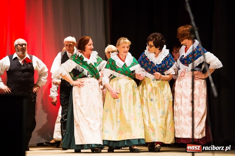 Zdjęcie w galerii na portalu naszraciborz.pl: Polaków drogi ku niepodległości. Wieczór Polski w Strzesze wiadomości z regionu