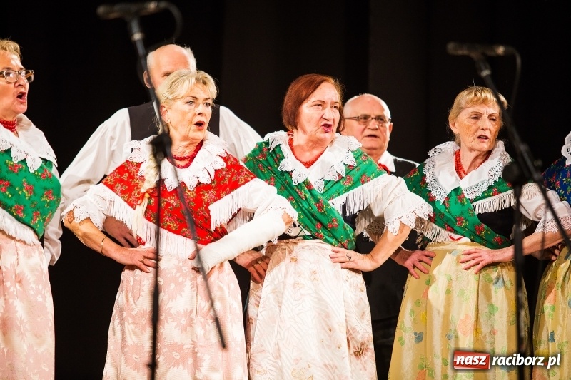 Zdjęcie w galerii na portalu naszraciborz.pl: Polaków drogi ku niepodległości. Wieczór Polski w Strzesze wiadomości z regionu