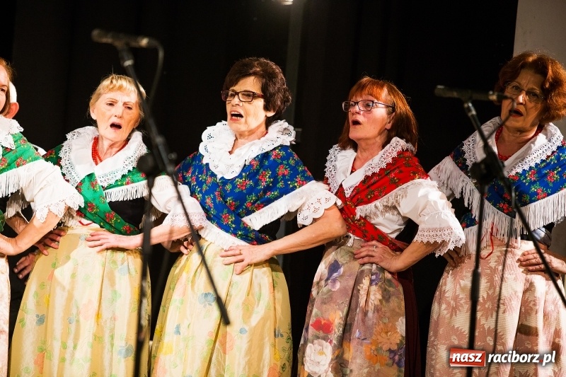 Zdjęcie w galerii na portalu naszraciborz.pl: Polaków drogi ku niepodległości. Wieczór Polski w Strzesze wiadomości z regionu