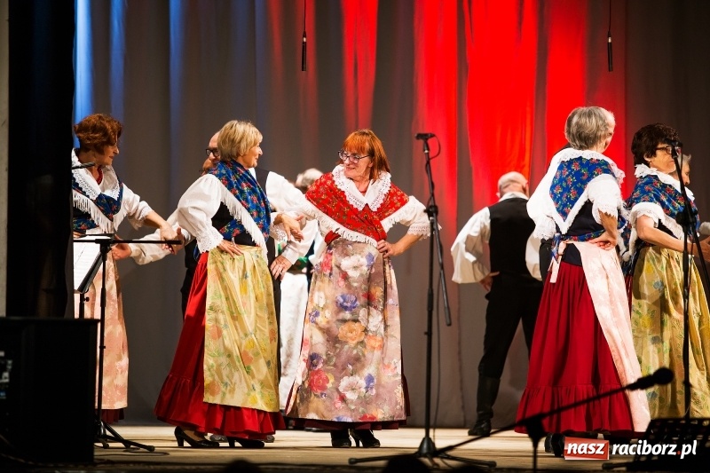 Zdjęcie w galerii na portalu naszraciborz.pl: Polaków drogi ku niepodległości. Wieczór Polski w Strzesze wiadomości z regionu