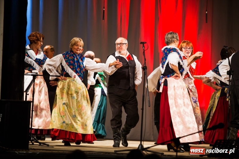 Zdjęcie w galerii na portalu naszraciborz.pl: Polaków drogi ku niepodległości. Wieczór Polski w Strzesze wiadomości z regionu