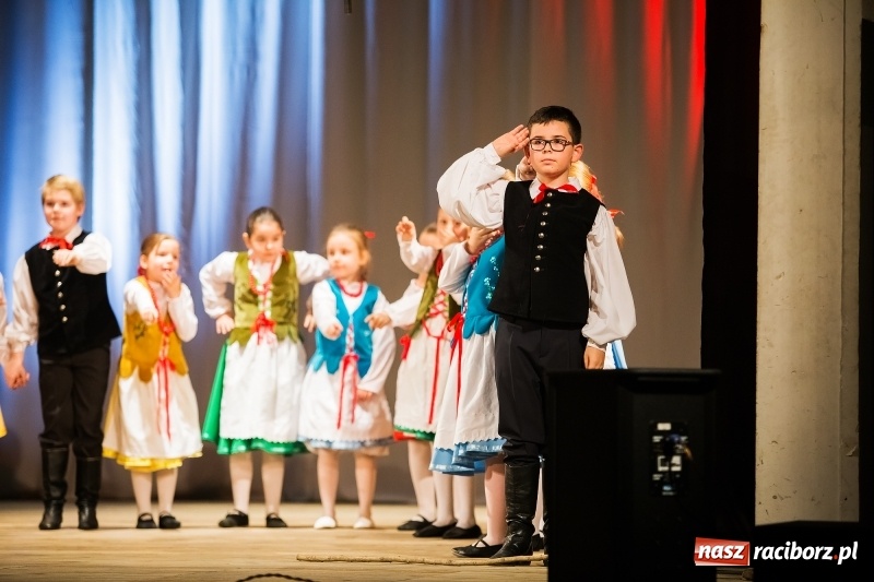 Zdjęcie w galerii na portalu naszraciborz.pl: Polaków drogi ku niepodległości. Wieczór Polski w Strzesze wiadomości z regionu