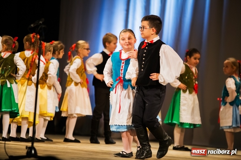 Zdjęcie w galerii na portalu naszraciborz.pl: Polaków drogi ku niepodległości. Wieczór Polski w Strzesze wiadomości z regionu