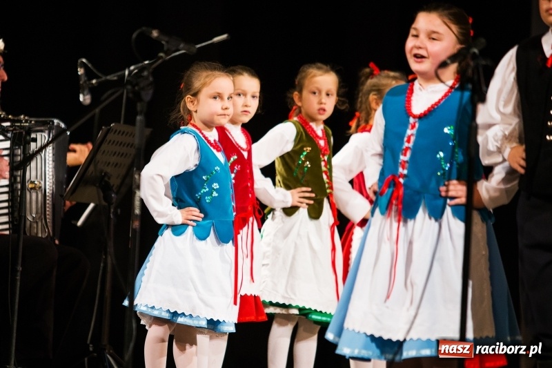 Zdjęcie w galerii na portalu naszraciborz.pl: Polaków drogi ku niepodległości. Wieczór Polski w Strzesze wiadomości z regionu