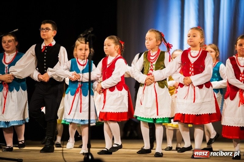 Zdjęcie w galerii na portalu naszraciborz.pl: Polaków drogi ku niepodległości. Wieczór Polski w Strzesze wiadomości z regionu