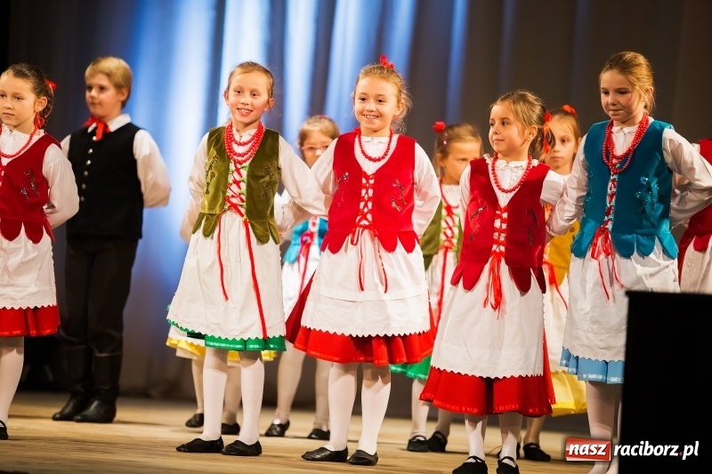 Zdjęcie w galerii na portalu naszraciborz.pl: Polaków drogi ku niepodległości. Wieczór Polski w Strzesze wiadomości z regionu