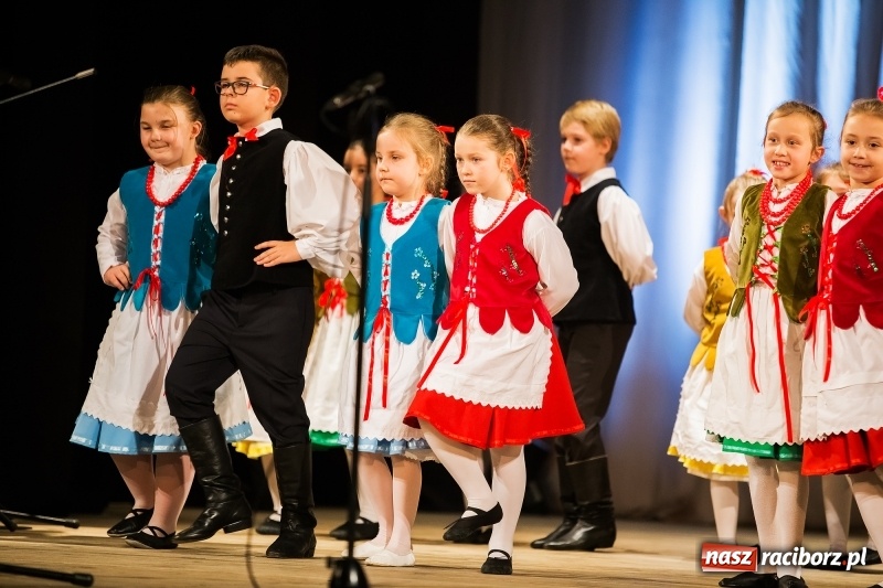 Zdjęcie w galerii na portalu naszraciborz.pl: Polaków drogi ku niepodległości. Wieczór Polski w Strzesze wiadomości z regionu