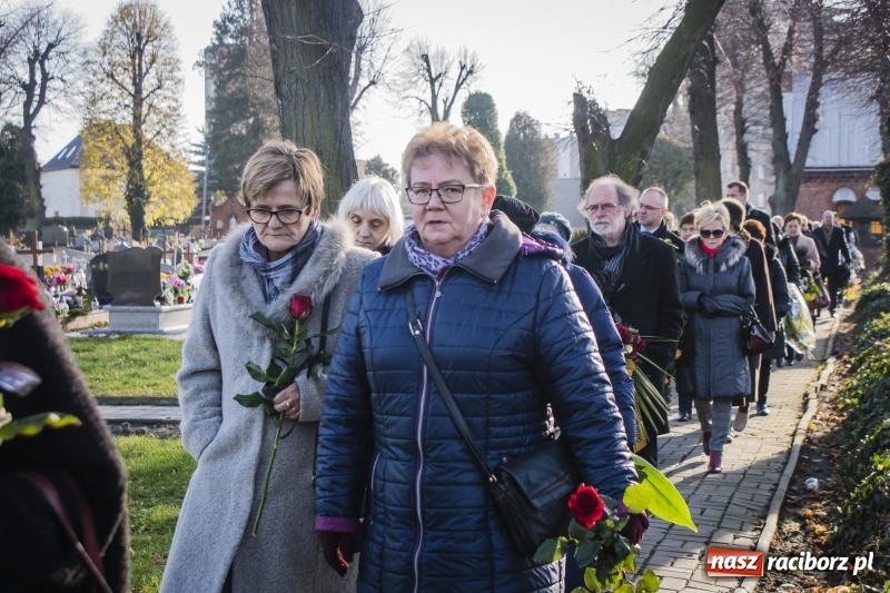 Zdjęcie w galerii na portalu naszraciborz.pl: Ostatnie pożegnanie śp. Genowefy Arciemowicz wiadomości z regionu