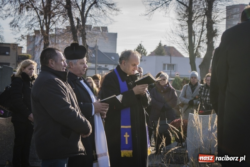 Zdjęcie w galerii na portalu naszraciborz.pl: Ostatnie pożegnanie śp. Genowefy Arciemowicz wiadomości z regionu