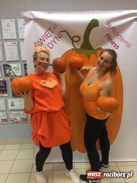 Zdjęcie w galerii na portalu naszraciborz.pl: Pomarańczowy Dzień Dyni w Akademii Fitness wiadomości z regionu
