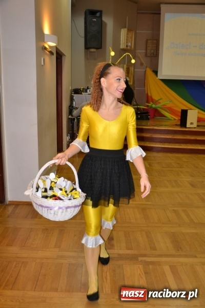 Zdjęcie w galerii na portalu naszraciborz.pl: Spotkanie integracyjne Dzieci – Dzieciom, czyli Święto pieczonego ciasteczka  wiadomości z regionu