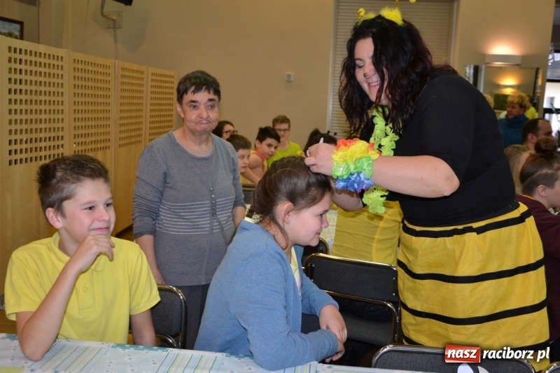 Zdjęcie w galerii na portalu naszraciborz.pl: Spotkanie integracyjne Dzieci – Dzieciom, czyli Święto pieczonego ciasteczka  wiadomości z regionu